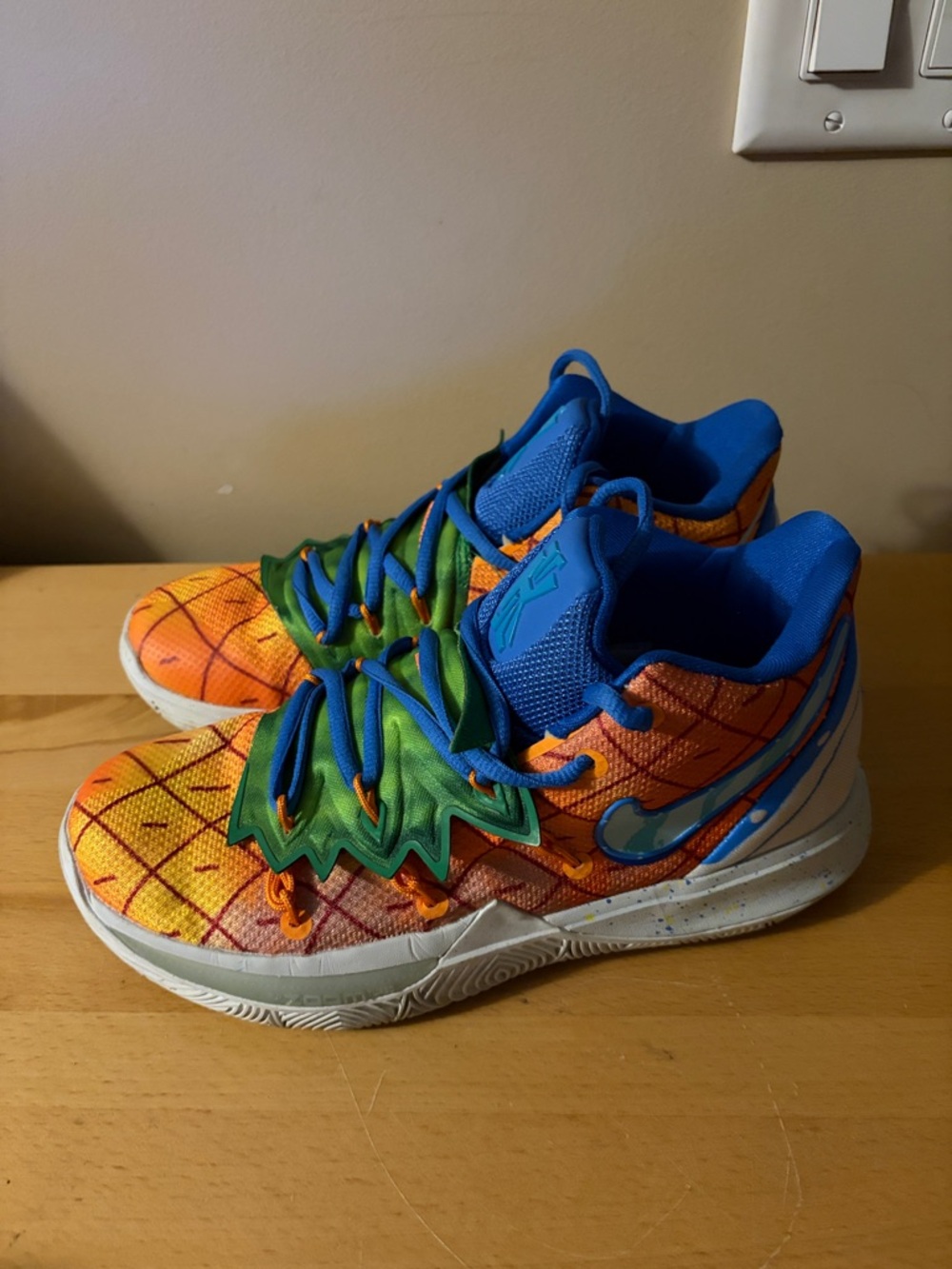 Size 6.5 - SpongeBob SquarePants x Nike Kyrie 5 Pineapple House CJ6950-800